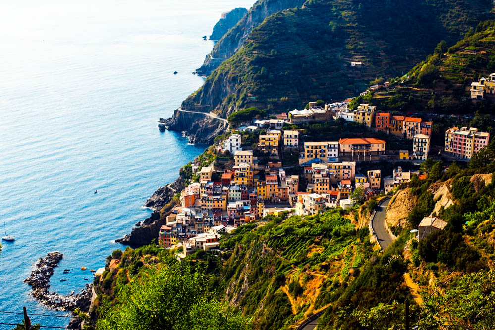 A Strategic Guide by a Local to Hike in Cinque Terre