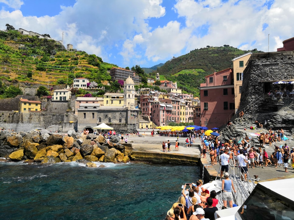How to Plan a Visit to Cinque Terre: Crowds and Mass Tourism